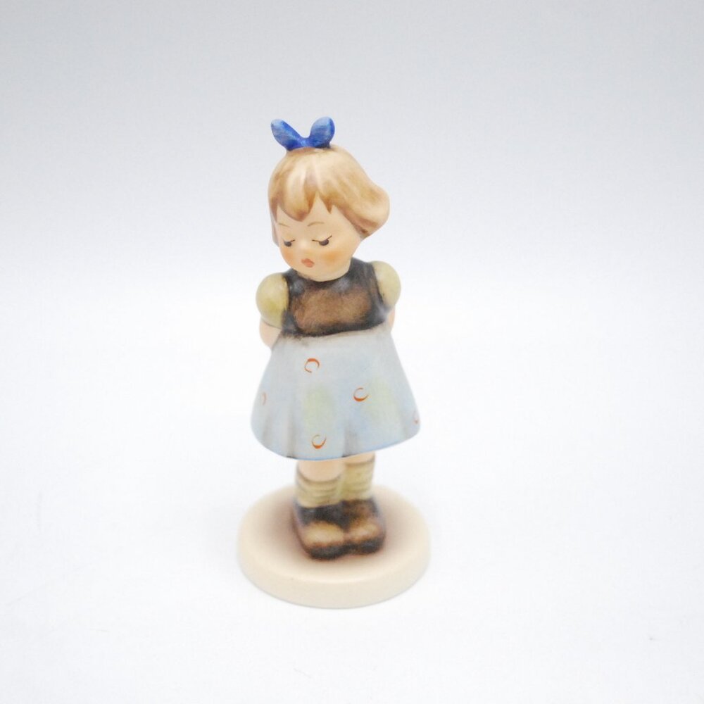 GOEBEL HUMMEL TWO HANDS ONE TREAT